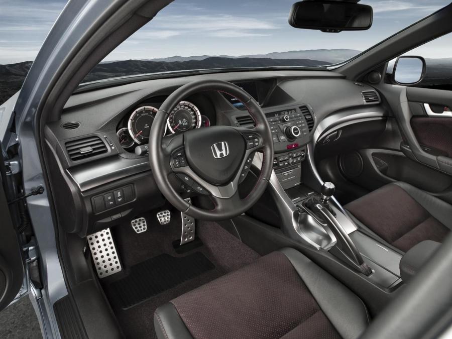  Honda Accord 2011 года  (EU) (фото 3 из 3)